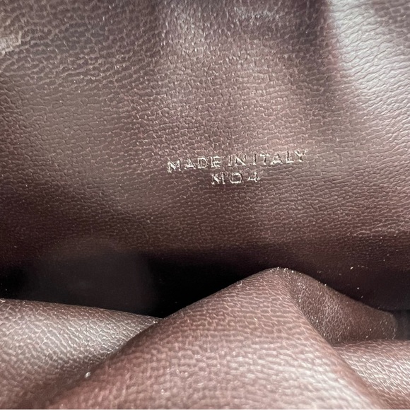 Celine Triomphe
Vintage Monogram Crossbody Bag - Picture 3 of 10